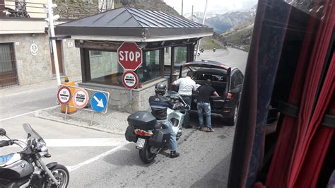 dogana livigno controlli